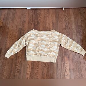 American Eagle Outfitters Tan Camo Sweatshirt